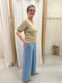 Red Button F top Sweet sparkle moss