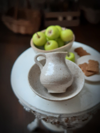 antiquewhite pitcher and bowl