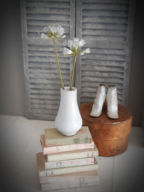 white vase (#W1)