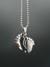Geboorte ketting met voetjes zware uitvoering