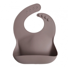 Mushie Siliconen bib, Warm taupe