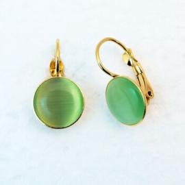 Oorhangers groen rond, gold plated.