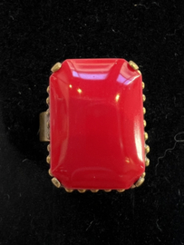 Ring rood rechthoekig, Dimitriadis