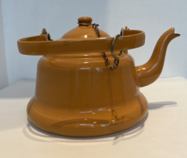 Emaille  oranje/ beige  keteltje