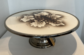 Oud taartplateu op voet