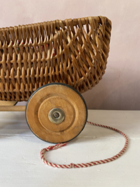 Poppenbedje, wandelwagen