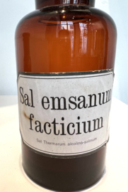 Apothekerspot Sal Emsanum facticium.