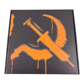 Mother Russia Bleeds Signature Edition (SRG) (PS4/SWITCH) (NIEUW)