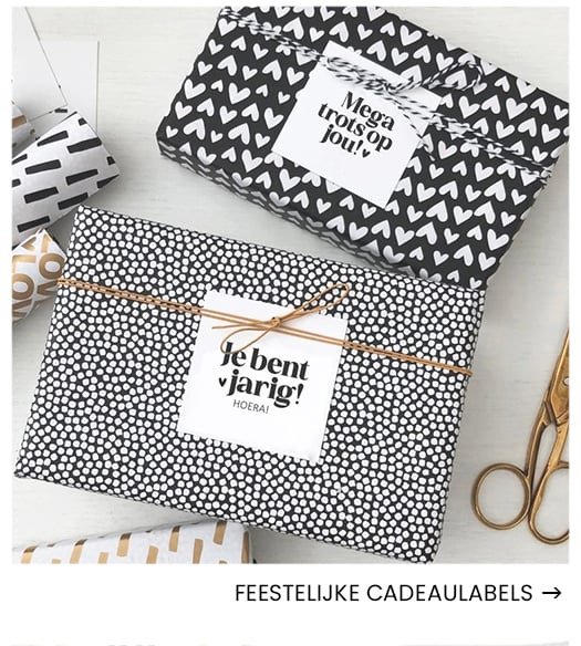 Inpakken met cadeaulabels