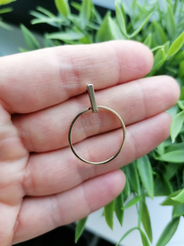 O (blinkend goud)