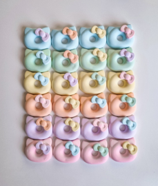 Kat donut met strik stoepkrijt los