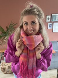 Sjaal franjes gestreept roze