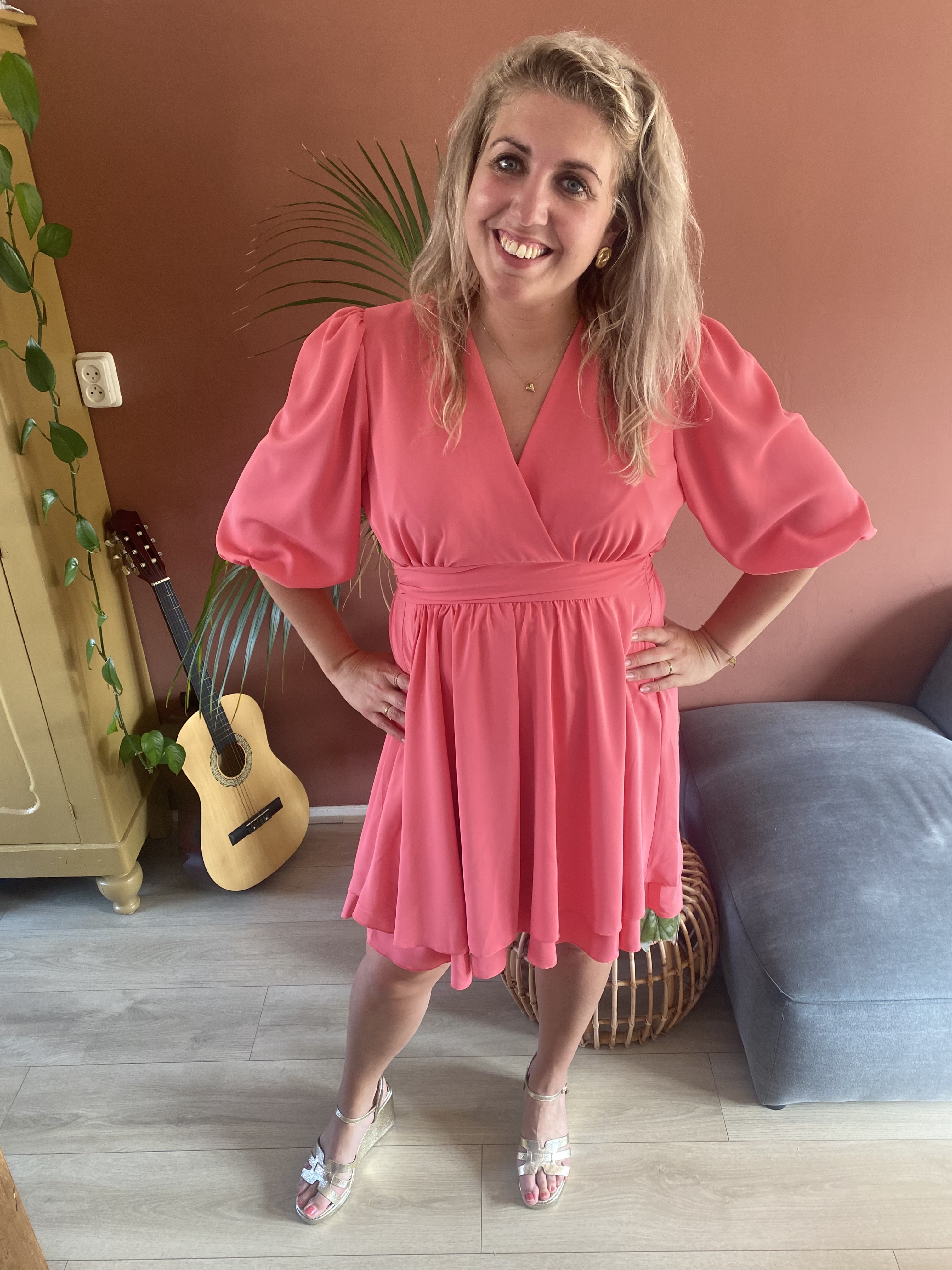 Dress short koraal