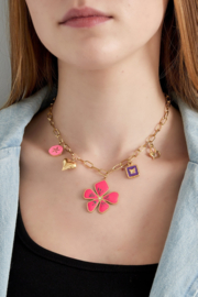 Bedelketting roze bloem