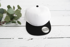 Snapback pet wit / zwart voor kind met naam of tekst