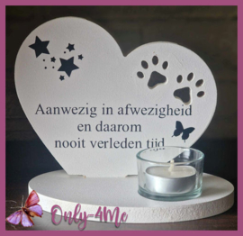 Theelichthouder Hart met pootjes  wit "aanwezig in afwezigheid"€ 16,99