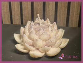 Kaars "Lotusbloem" € 6,99