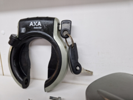 AXA Defender slot + Gazelle Innergy kap met slot ( 2 sleutels)