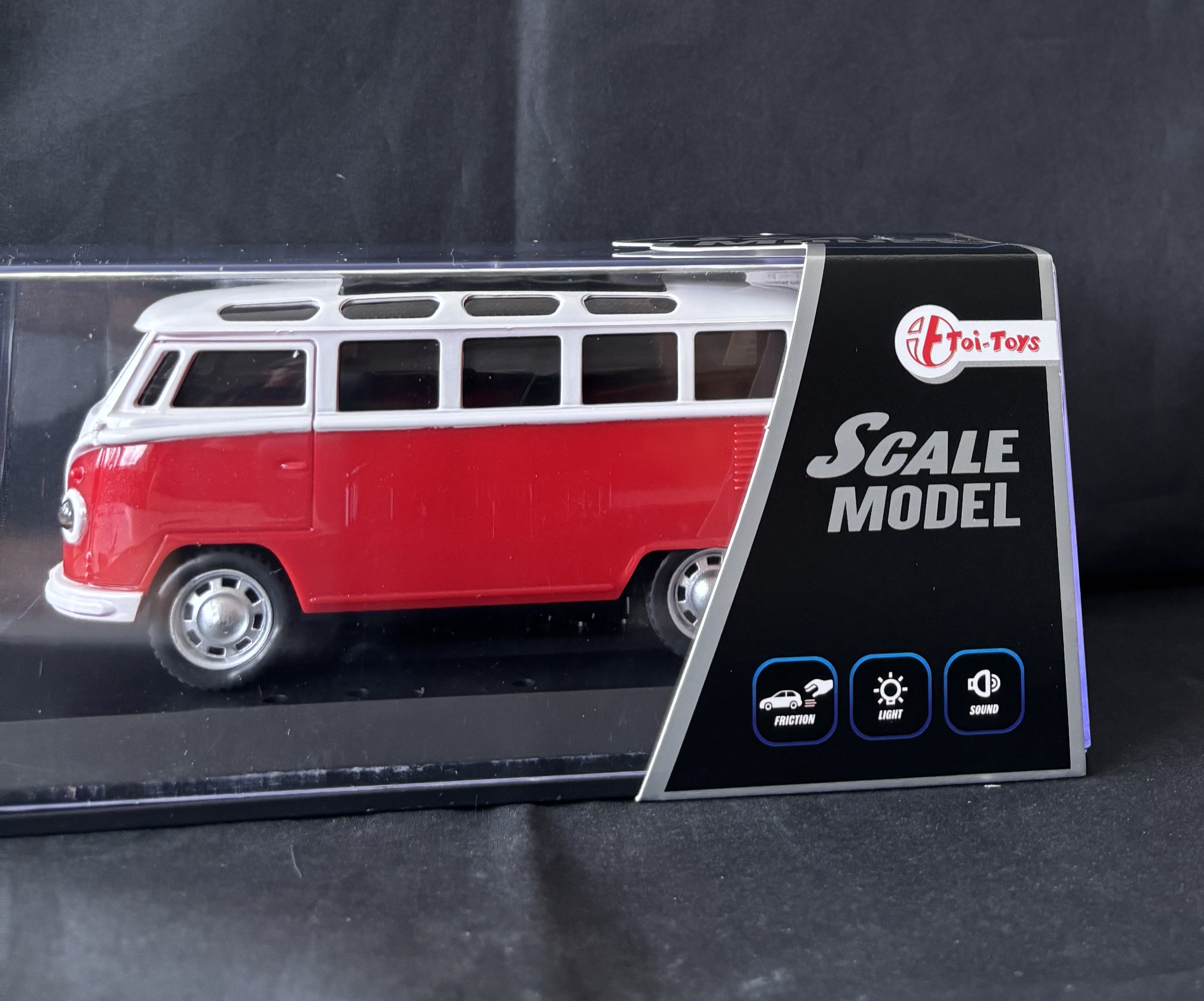 Retro bus, rood, met licht en geluid, Toi Toys