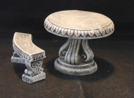 Romeinse tafel en bank