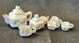 Theeservies, roze, 7 stuks