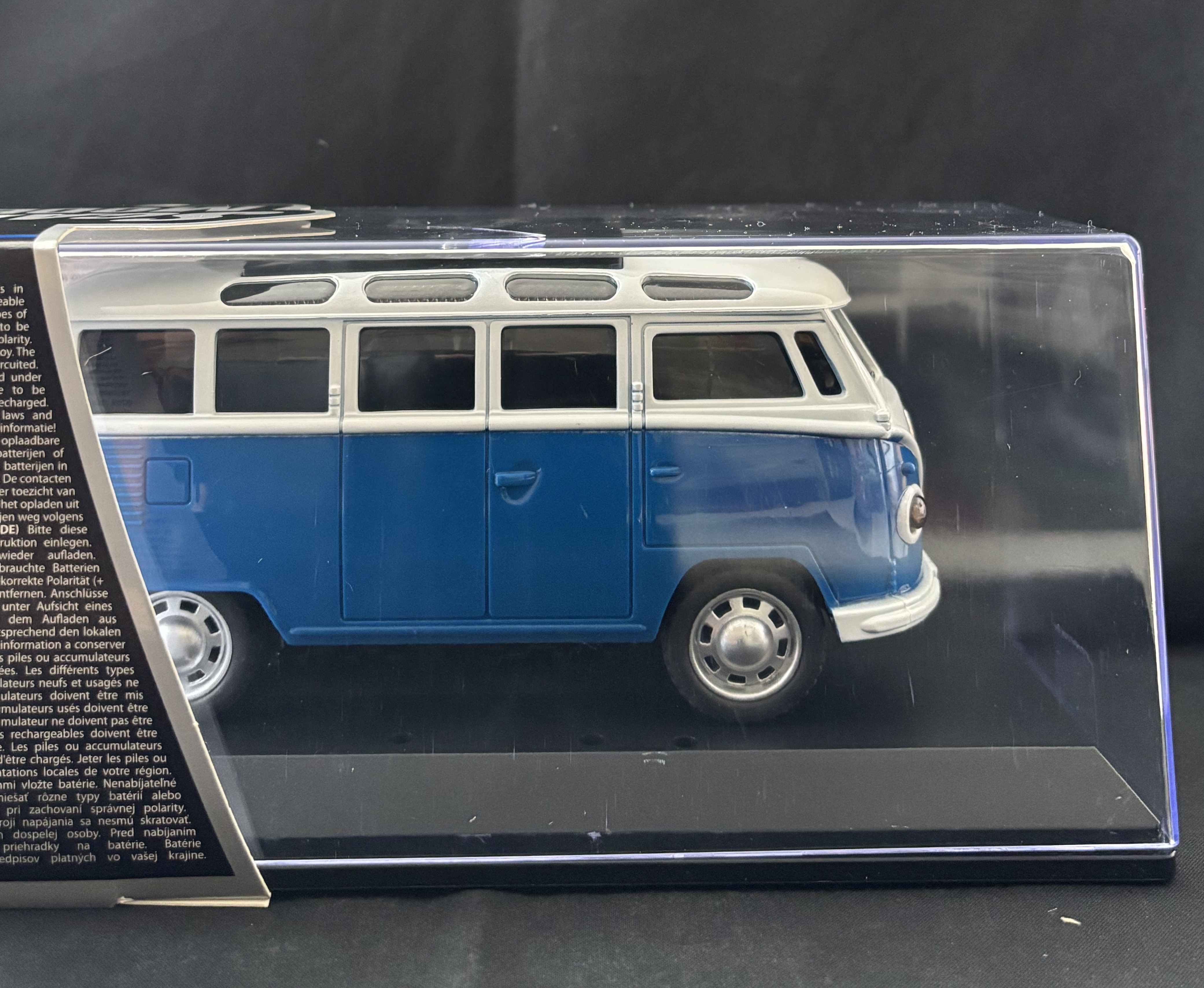 Retro bus, blauw, met licht en geluid, Toi Toys