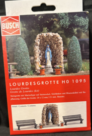 Lourdesgrot, 1095