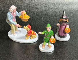 Everyone gets a treat, 42307