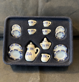 Theeservies, donker blauwe bloem, 15 stuks