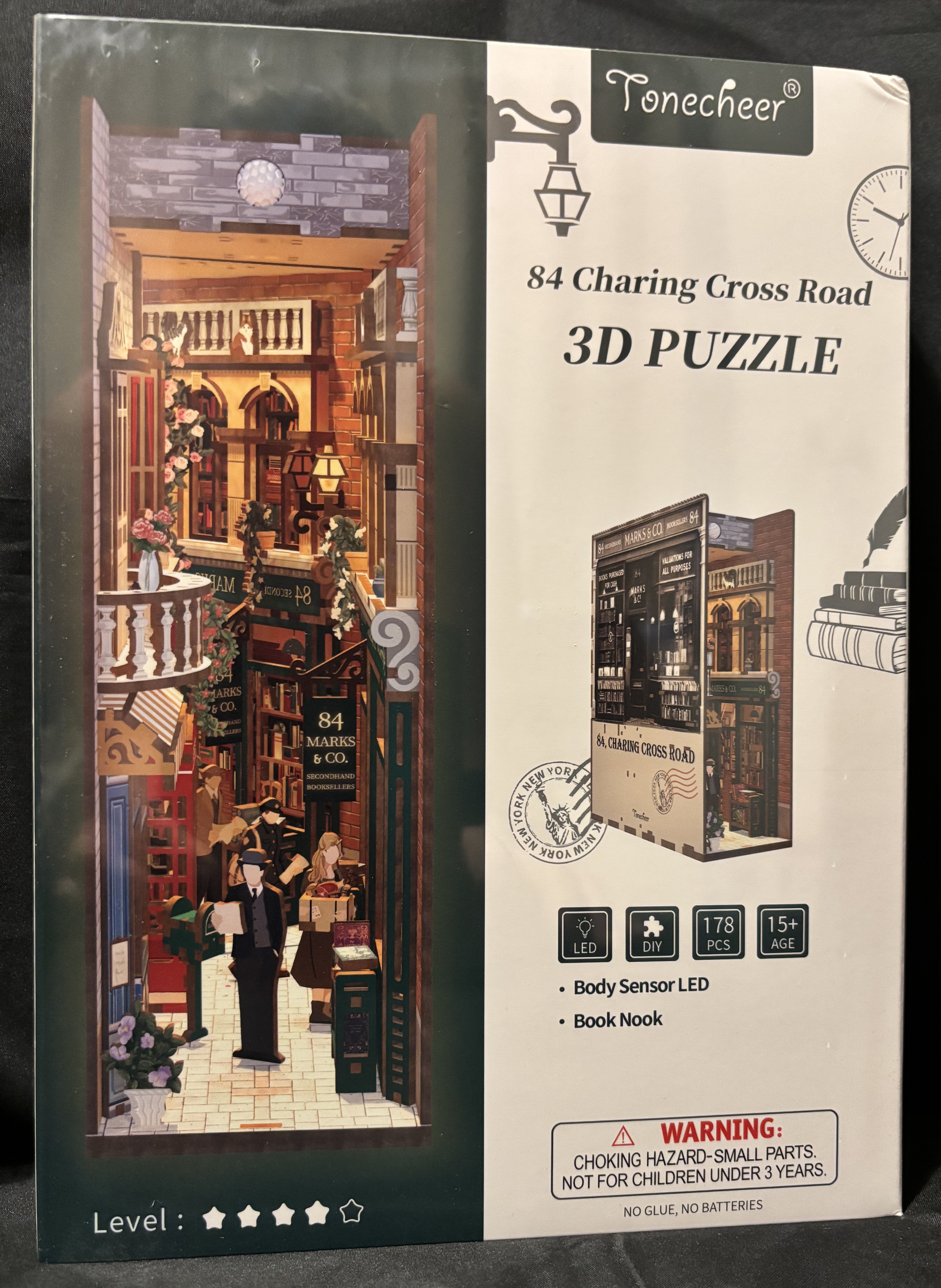 84 Charing Cross Road, TQ114, book nook, Tone-Cheer