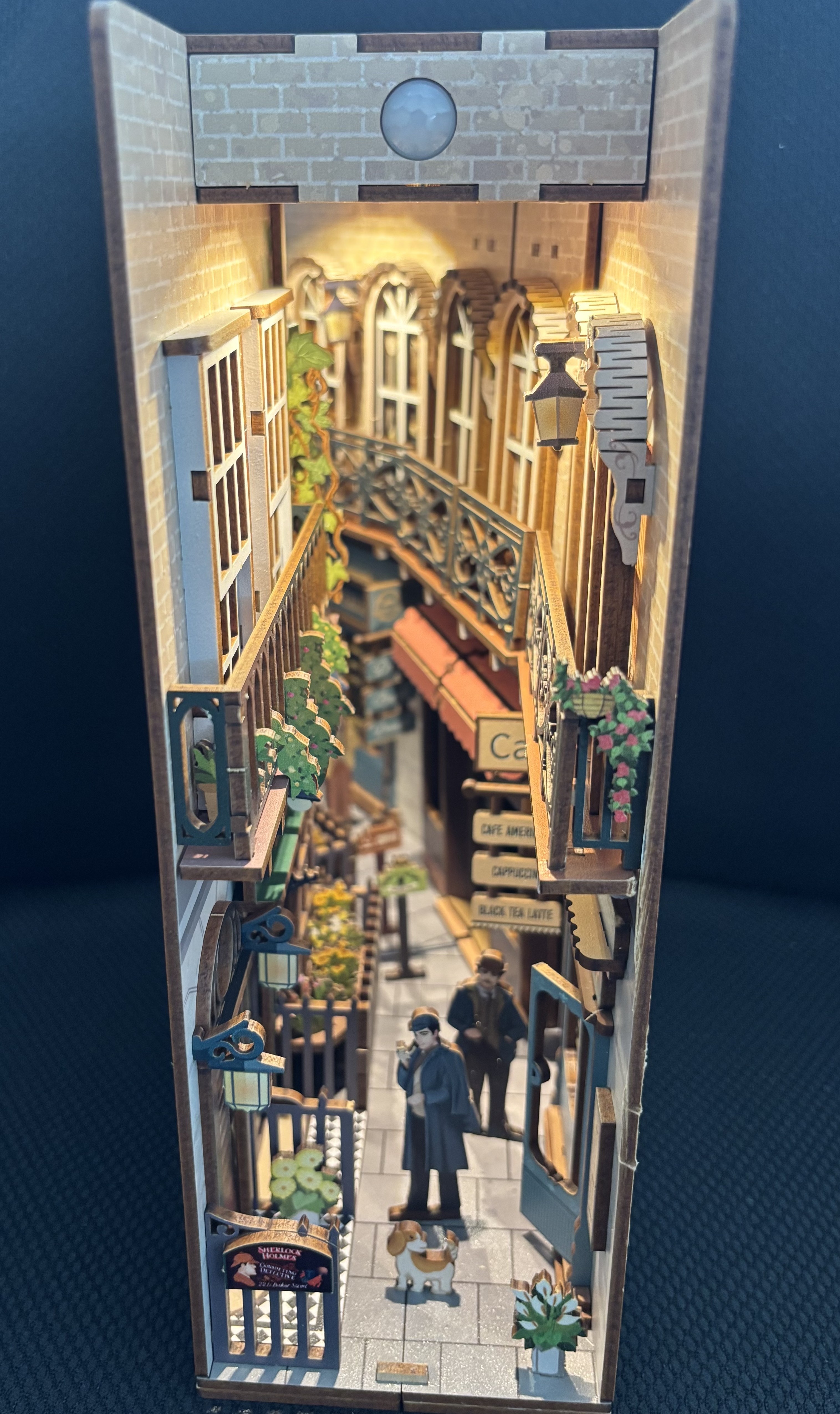 Baker Street, TQ108, book nook, Tone-Cheer