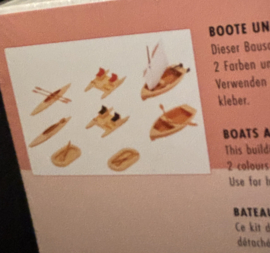 Boten en waterfietsen, 8 stuks, 130513