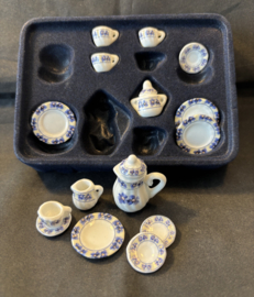 Theeservies, donker blauwe bloem, 15 stuks