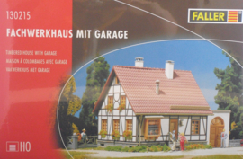 Vakwerkhuis met garage, 130215