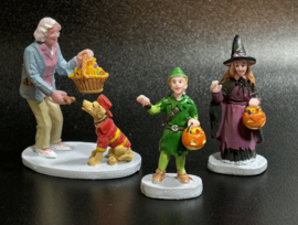 Everyone gets a treat, 42307