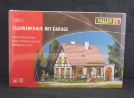 Vakwerkhuis met garage, 130215