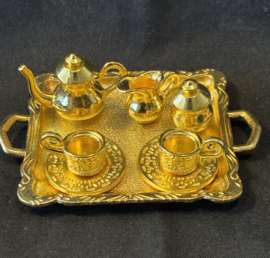 Goudkleurig servies, metaal, 10 stuks