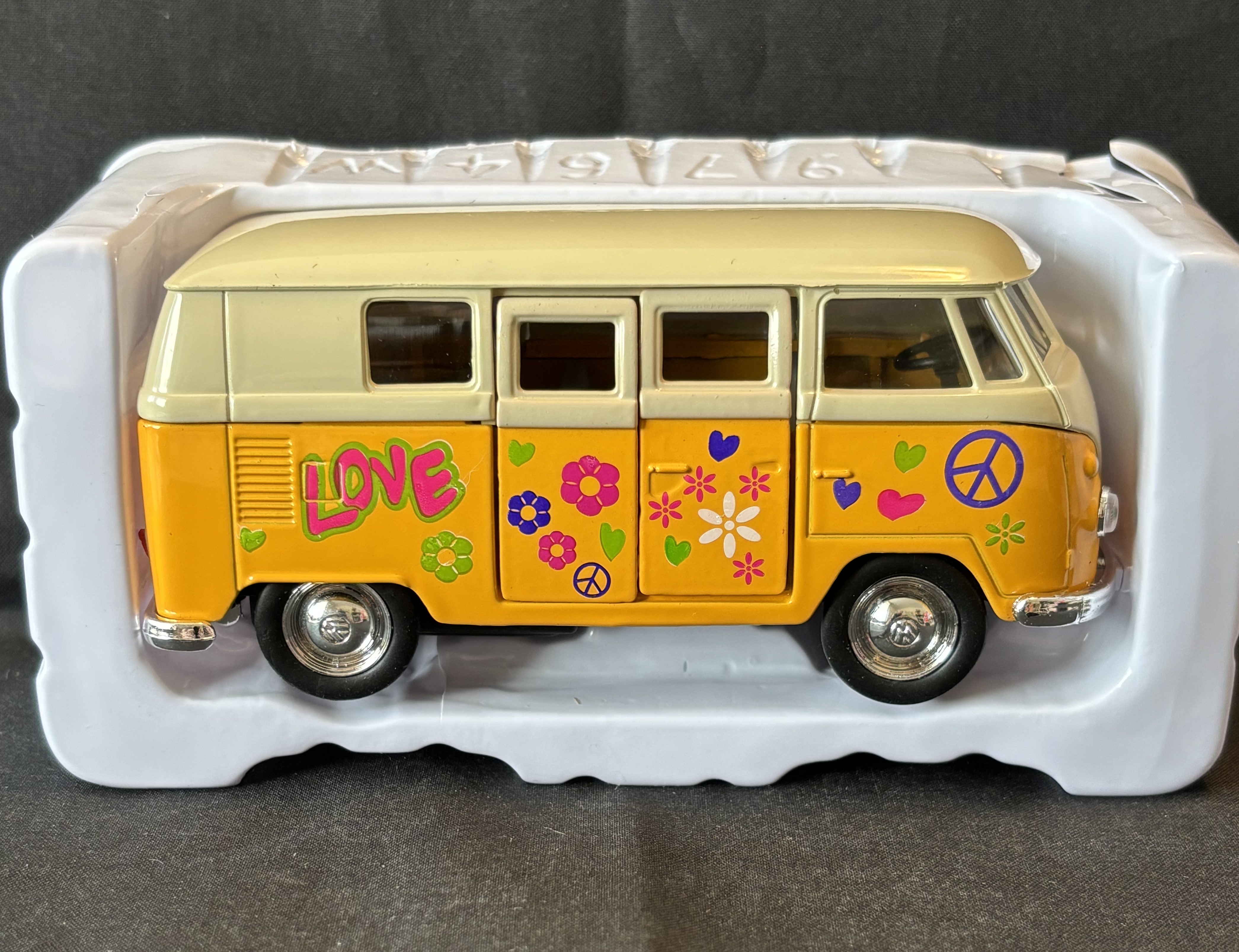 Volkswagenbus met print, 1963, oranje, Welly