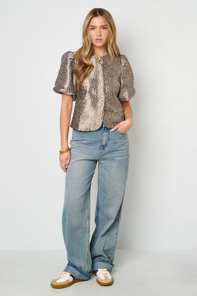 Gimme blouse - pofmouw - opvallende sierknoop - panter - zijdeachtige ztof