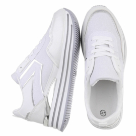 Witte zomersneakers - damessneakers
