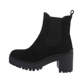 Booties - enkellaarzen - grove zool - bikerboots - suedine - zwart