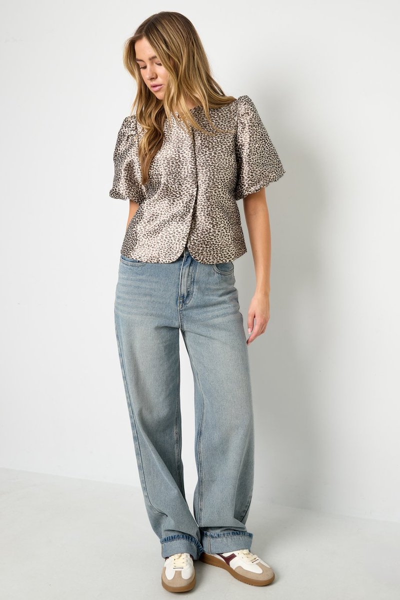 Gimme blouse - pofmouw - opvallende sierknoop - panter - zijdeachtige ztof