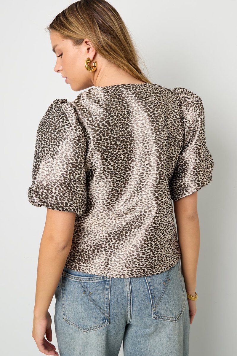 Gimme blouse - pofmouw - opvallende sierknoop - panter - zijdeachtige ztof