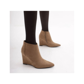 ZoeZo Design - enkellaarzen - sleehak - taupe - hakhoogte 9 cm - suedine