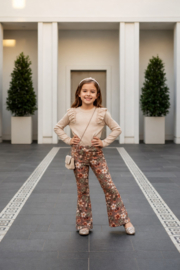 Meisjes flare broek met bloemenprint – vrolijke en trendy broek