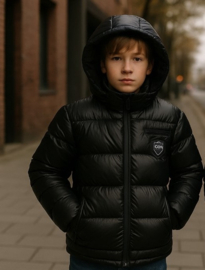 Zwarte jongens winterjas met capuchon – warme puffer jas