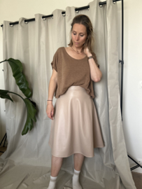 Rok leder nude