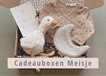 Ontdek onze Baby Cadeauboxen voor meisjes
