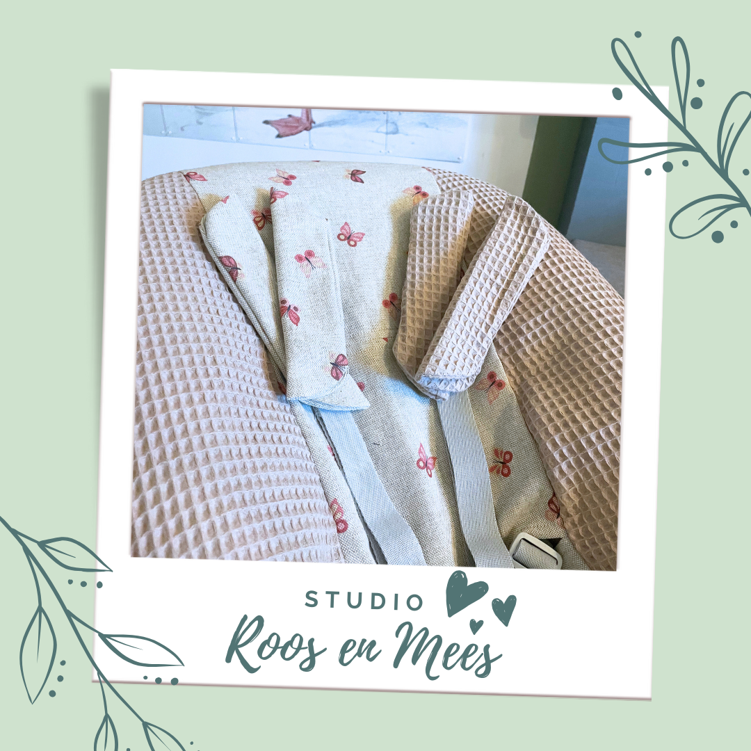 Tripp Trapp newbornset hoes - mix - vlinders met wafelstof camel mét bijpassende gordelhoesjes