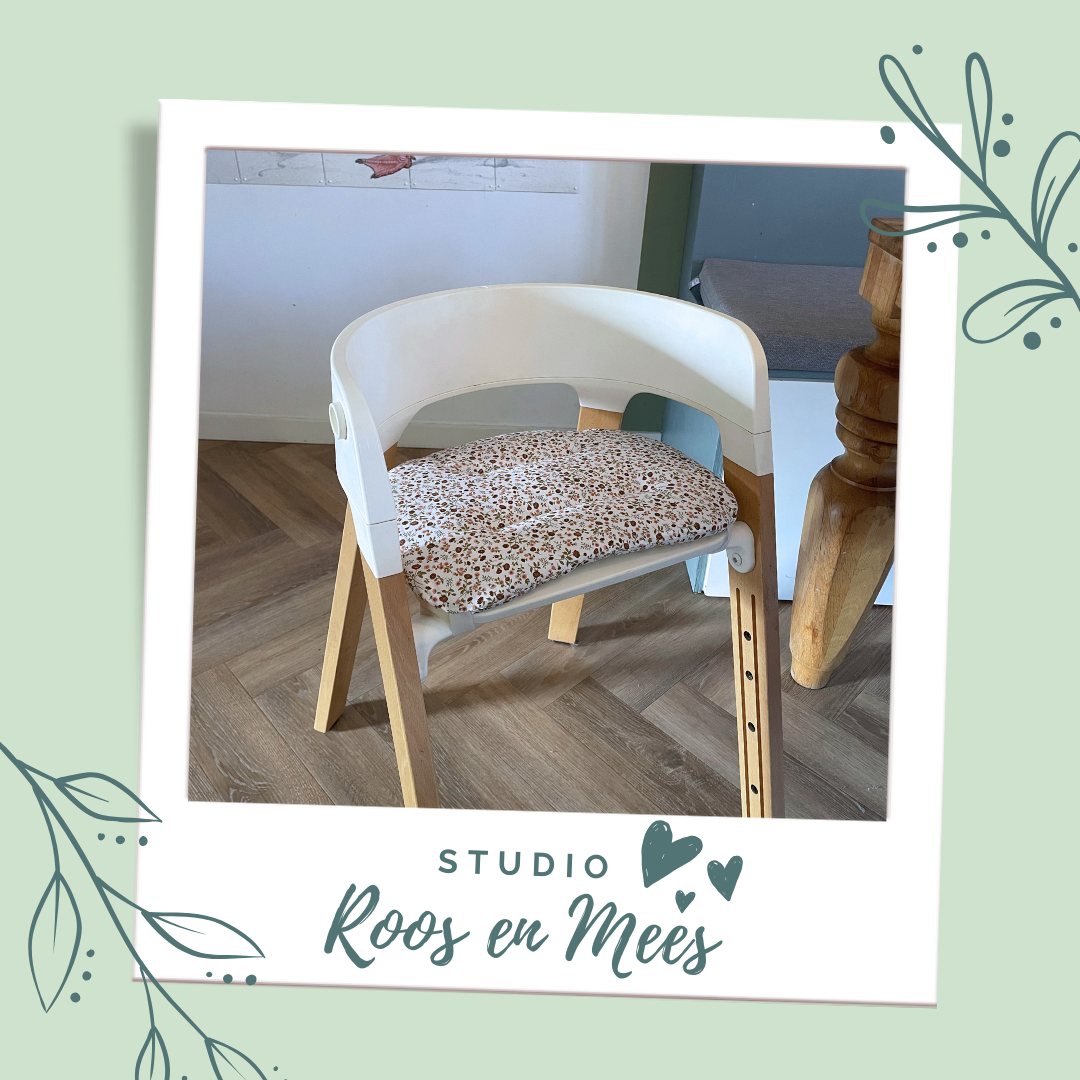 Stokke Steps los zitkussen - katoen - lief bloemetje roze